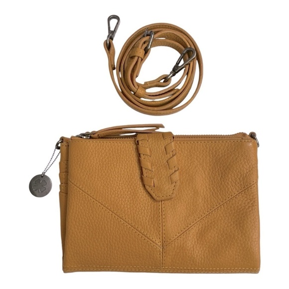 LUCKY BRAND Leather
Shoulder Purse Excellent
Condition Warm Squash Color - Picture 1 of 11